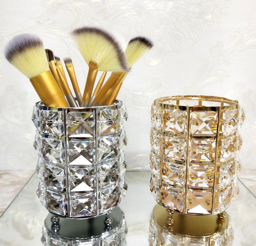 Enipate European Makeup Brush Storage Holder Pen Holder Crystal Bucket Eyebrow Pencil Comb Cosmetic Storage Box jllInA insyard
Enipate European Makeup Brush Storage Holder Pen Holder Crystal Bucket Eyebrow Pencil Comb Cosmetic Storage Box jllInA insyard