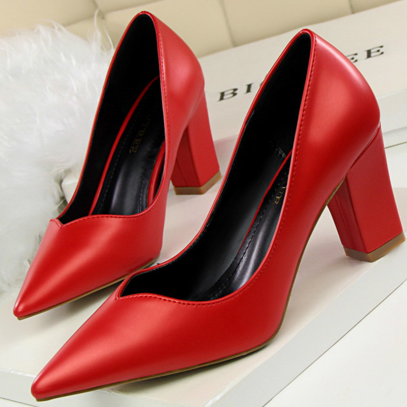2021 New European and Fashion Simple Chunky Heels Shallow Mouth Pointed to the Only Female Shoes E3z0, Red
2021 New European and Fashion Simple Chunky Heels Shallow Mouth Pointed to the Only Female Shoes E3z0, Red