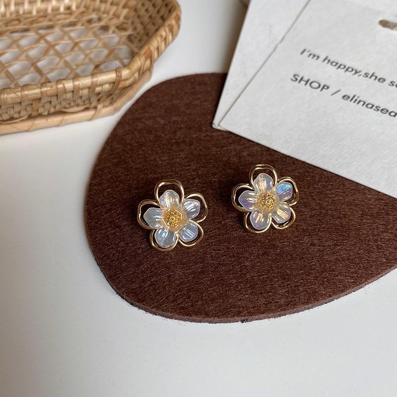 Stud Besimpol Korean Style 925 Sterling Silver Earrings Elegant Gentle Flower For Women Exquisite Ear Jewelry Gifts
Stud Besimpol Korean Style 925 Sterling Silver Earrings Elegant Gentle Flower For Women Exquisite Ear Jewelry Gifts