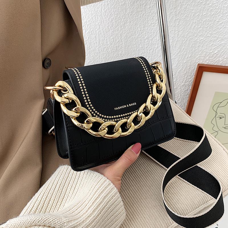 2021 winter new fashion shoulder bag ladies casual simple messenger bag chain handbag pure color mobile phone lady, Black
2021 winter new fashion shoulder bag ladies casual simple messenger bag chain handbag pure color mobile phone lady, Black