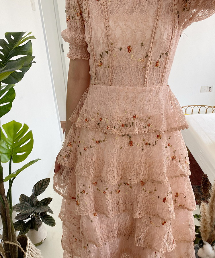 New Woman Dressed in Pink Lace Embroidered Shreds Sleeves Elegant Neck Party Dress Women's Ball 2021 Spring Rtj6
New Woman Dressed in Pink Lace Embroidered Shreds Sleeves Elegant Neck Party Dress Women's Ball 2021 Spring Rtj6