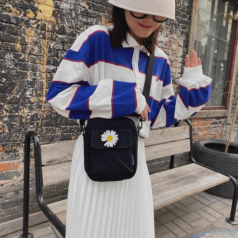 Fashion Handbag Casual Women Mini Canvas Shoulder Bag Daisy Small Cotton Handbag Totes Ladies Casual Vintage Purse Cloth Bucket, Black
Fashion Handbag Casual Women Mini Canvas Shoulder Bag Daisy Small Cotton Handbag Totes Ladies Casual Vintage Purse Cloth Bucket, Black