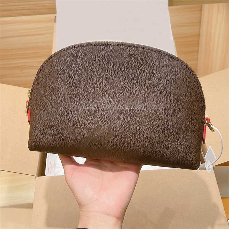 CLASSIC FLOWER 2021 Women Fashion Luxurys Clutch Makup Shell Bag Designers Handbag Chain Shoulder Cosmetic Tote Bags Handbags Purse Wallet Totes Crossbody, Style z
CLASSIC FLOWER 2021 Women Fashion Luxurys Clutch Makup Shell Bag Designers Handbag Chain Shoulder Cosmetic Tote Bags Handbags Purse Wallet Totes Crossbody, Style z
