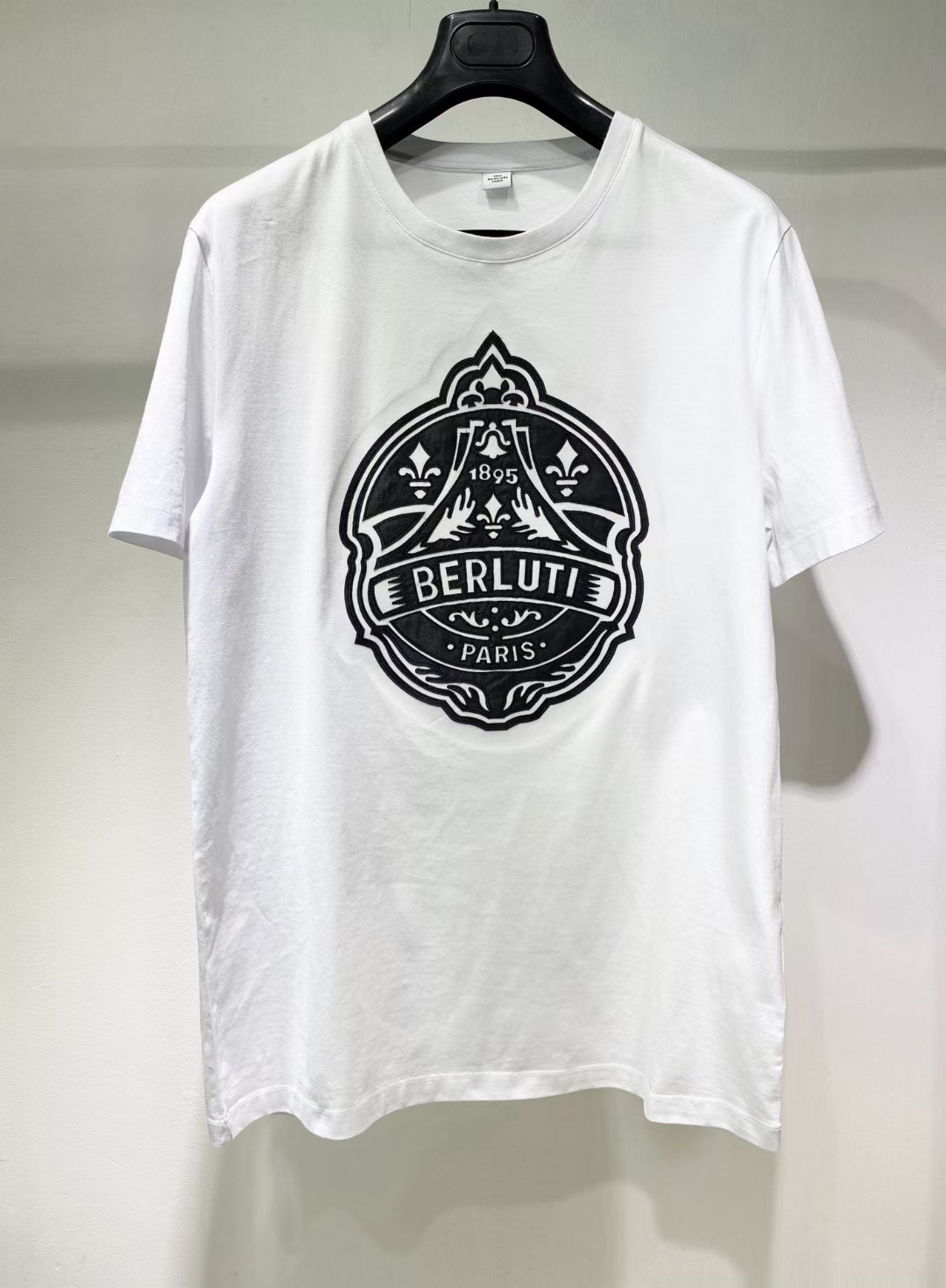 2021 Summer new great high quality designer t shirts ~ US SIZE tshirts ~ mens new designer short sleeve t shirts, White
2021 Summer new great high quality designer t shirts ~ US SIZE tshirts ~ mens new designer short sleeve t shirts, White