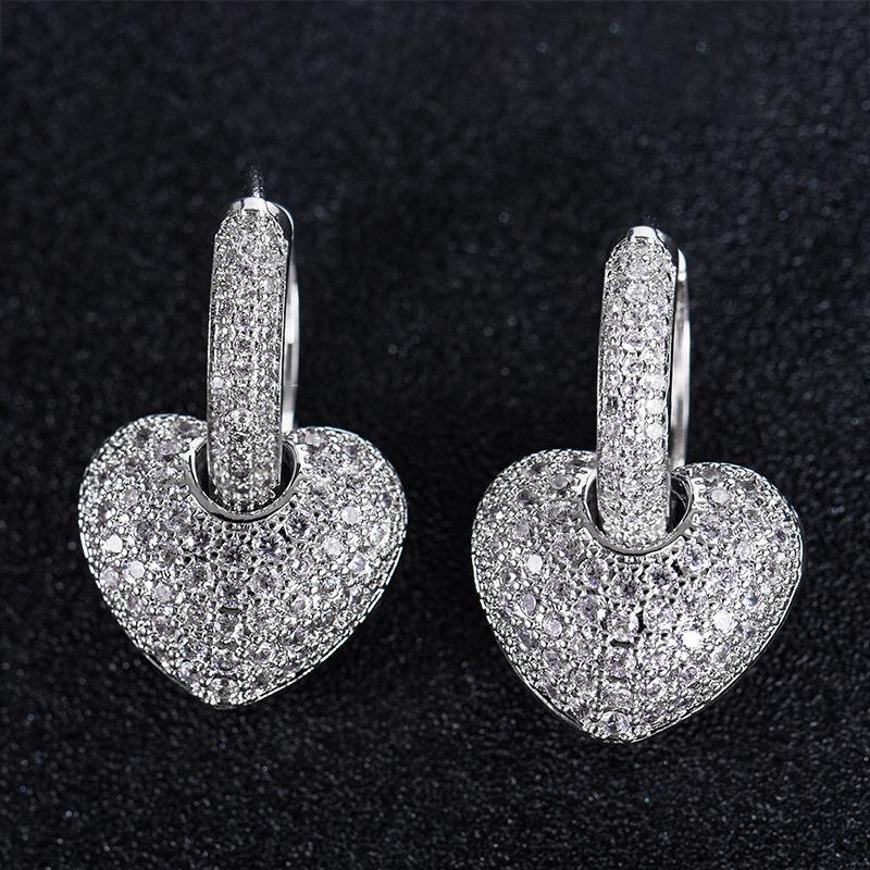 Hot Sale Fashion Heart Hoop Earrings For Women Shining Cute Earrings Brincos Wedding Fine Jewelry MEQ095
Hot Sale Fashion Heart Hoop Earrings For Women Shining Cute Earrings Brincos Wedding Fine Jewelry MEQ095