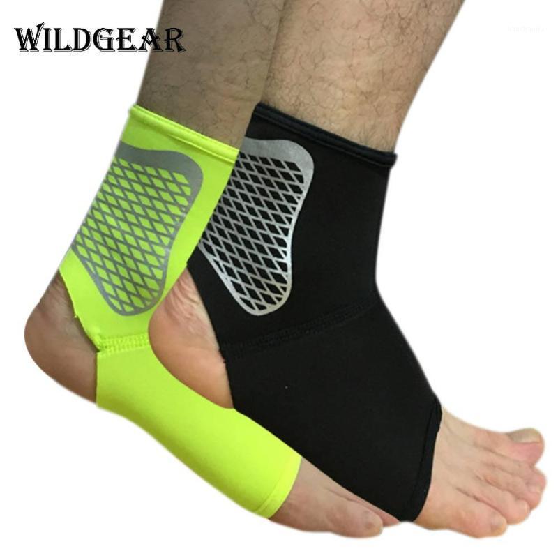 1pc elastic bandage Breathable Adjustable Elastic Ankle Brace Support Safety Sports Basketball badminton Gym Protector Ankle1, Black
1pc elastic bandage Breathable Adjustable Elastic Ankle Brace Support Safety Sports Basketball badminton Gym Protector Ankle1, Black