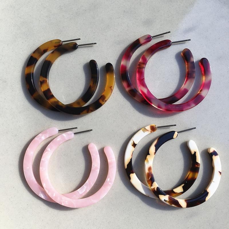 UJBOX Top Quality Japanese Korean Acetate Earrings Women Beautiful Amazing Pink Purple Leopard Acetic Acid Hoop Earrings
UJBOX Top Quality Japanese Korean Acetate Earrings Women Beautiful Amazing Pink Purple Leopard Acetic Acid Hoop Earrings