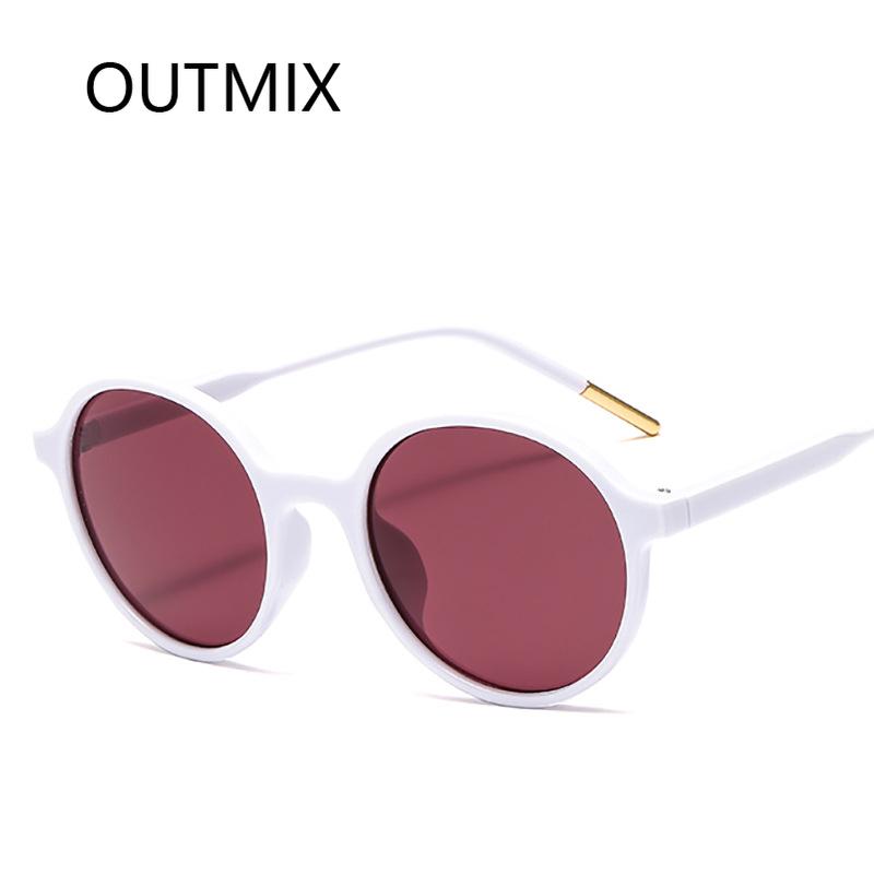 2021 Fashion Sunglasses Women Reteo Plastic Round Frame Classic Vintage Sun Glasses Female Feminino UV400
2021 Fashion Sunglasses Women Reteo Plastic Round Frame Classic Vintage Sun Glasses Female Feminino UV400