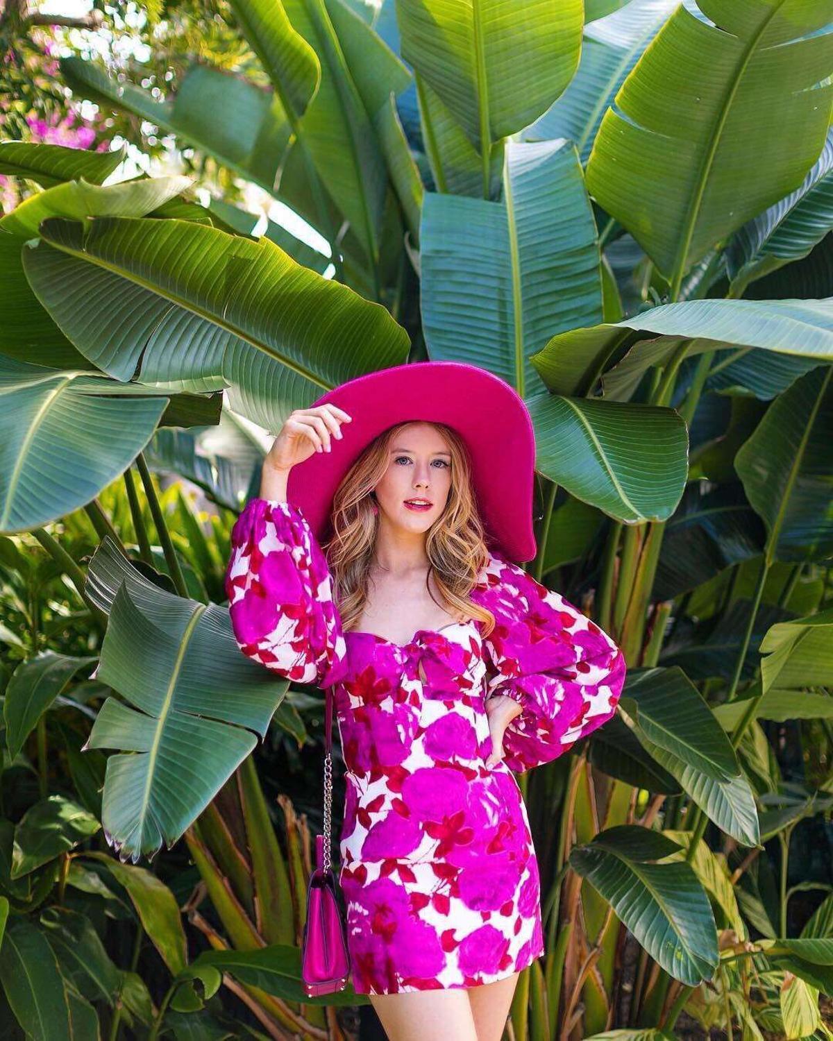 New Summer Women in Red Floral Printed Long Sleeve Sexy Vacation Wear Short Dresses for Female Green Udos
New Summer Women in Red Floral Printed Long Sleeve Sexy Vacation Wear Short Dresses for Female Green Udos