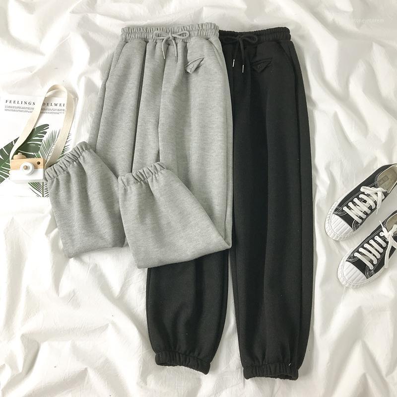 Streetwear Harem Pants Autumn Winter Female Pants Korean Embroidery Thick Loose Casual Women Trousers Preppy Style High Waist1, Black
Streetwear Harem Pants Autumn Winter Female Pants Korean Embroidery Thick Loose Casual Women Trousers Preppy Style High Waist1, Black