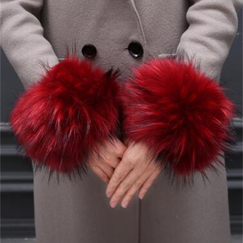Autumn and winter women039s Large cuff oversleeps hand ring fur wrist support faux oversleeps hand ring fur arm warmer 201021