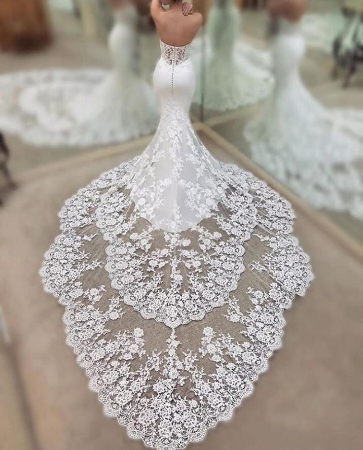 2021 Vintage Arabic Aso Ebi Mermaid Wedding Dresses Formal Bridal Gowns Open Back Sweetheart Illusion Lace Appliques Crystal Beaded Tiered Chapel Trai