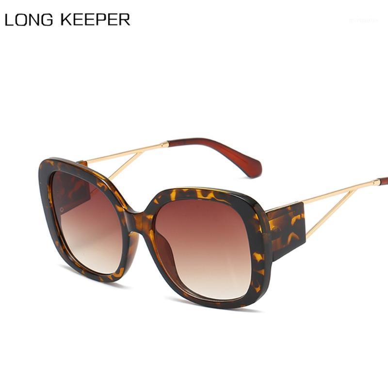 2020 New Oversized Sunglasses Women Men Retro Big Frame Sunglass Gradient Eye Glasses UV400 Ladies Eyewear Oculos1
2020 New Oversized Sunglasses Women Men Retro Big Frame Sunglass Gradient Eye Glasses UV400 Ladies Eyewear Oculos1