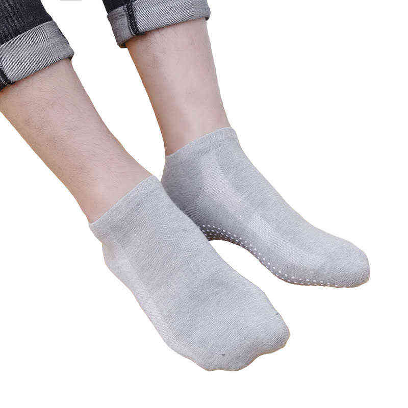 4 Pairs Men Cotton Non-slip Yoga Socks with Grips Breathable Anti skid Socks Low Cut Sports Socks for Gym Fitness Ballet Pilates 220105