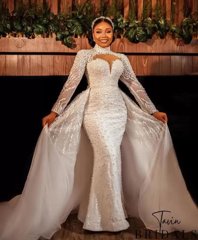 Plus Size Mermaid Wedding Dresses with Detachable Train 2022 Long Sleeve Luxury Pearls Lace Beaded African Aso Ebi Bridal Gown