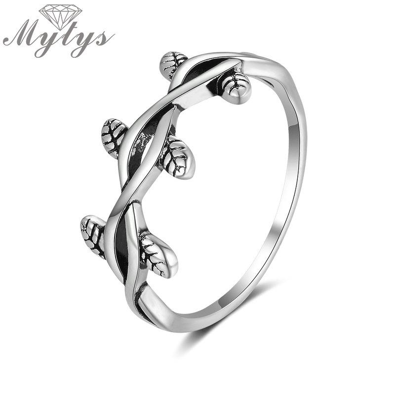 Mytys Interlaced Vines Ring for Women Plant Design Simply Fashion Stacking Ring Accessories Fashion Retro Antique Desing R2122
Mytys Interlaced Vines Ring for Women Plant Design Simply Fashion Stacking Ring Accessories Fashion Retro Antique Desing R2122