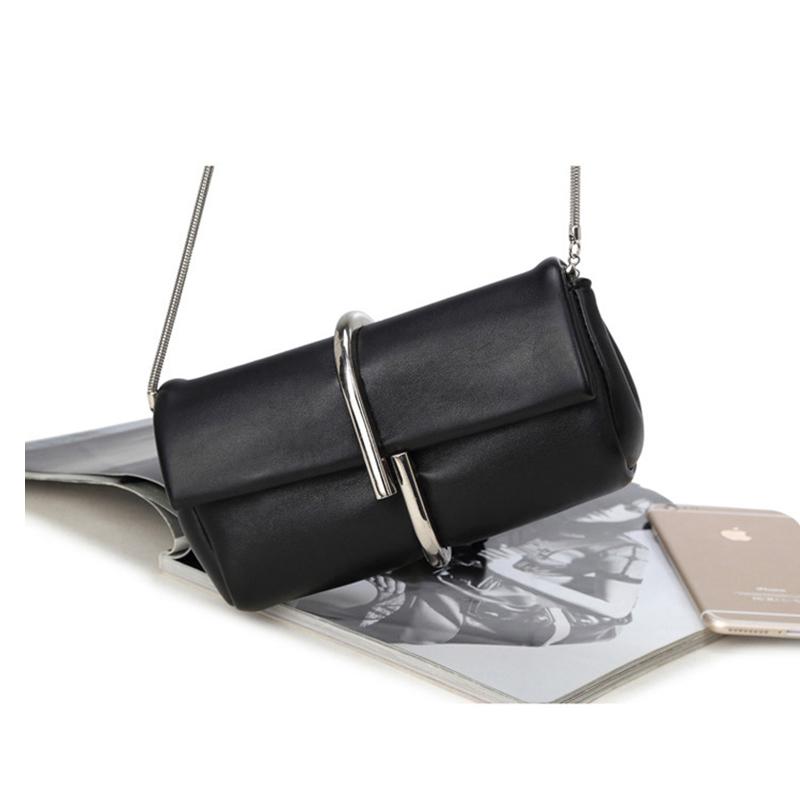 Women Bag Snake Bone Chain Shoulder Bag Paper Clip Clutch for Women High-quality Handbags and Purse Brand Designer Crossbody, Red shoulder bag
Women Bag Snake Bone Chain Shoulder Bag Paper Clip Clutch for Women High-quality Handbags and Purse Brand Designer Crossbody, Red shoulder bag