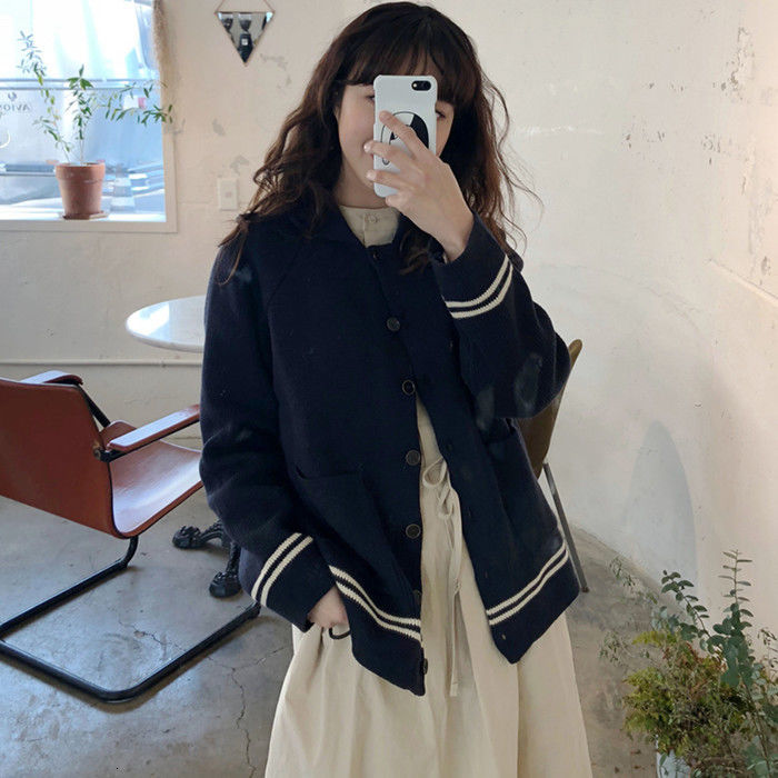 2021 High quality Autumn Winter Released Striped Lapel-striped Nightgown Sleeve Female Coat Tide 3QOS, Beige
2021 High quality Autumn Winter Released Striped Lapel-striped Nightgown Sleeve Female Coat Tide 3QOS, Beige