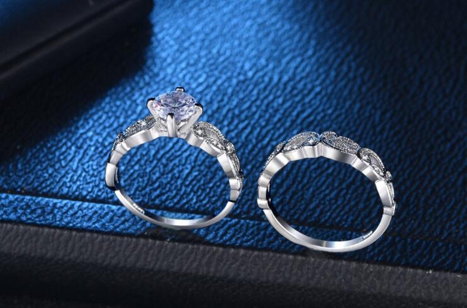 Women'S Fashion Jewelry 925 Sterling Silver Couple Rings Round Cut White Topaz CZ Diamond Gemstones Party Women Wedding Bridal Ring Set Gift