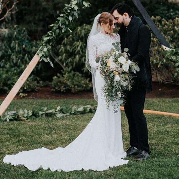 2021 Sexy Illusion Beach Wedding Dresses France High Neck Long Sleeve Mermaid Country Lace Bridal Gowns Court Train Vestido de novia