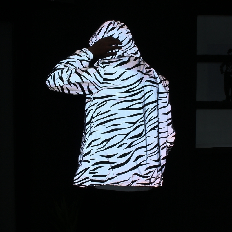 Night shining clothes Men Leopard reflective Hooded Zipper Windbreaker waterproofJacket hip hop Streetwear skateboard Coats T200603