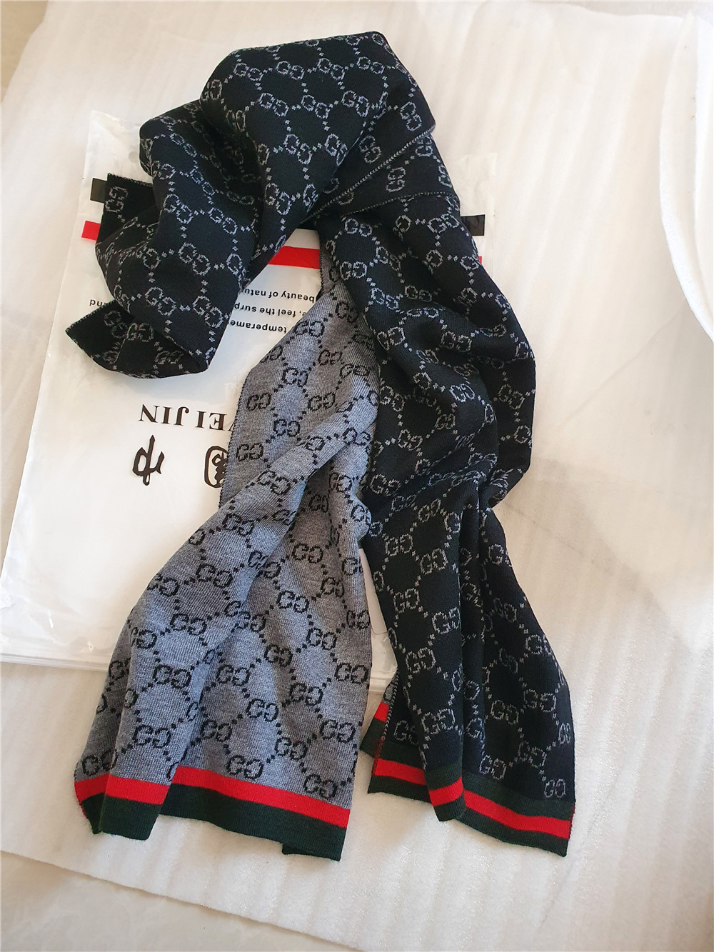 Hot Brand New Scarf for Women Luxury Letter Pattern mans Wool Designer Thick Scarfs Warm Scarves Size 180X35CM no box jao09a
Hot Brand New Scarf for Women Luxury Letter Pattern mans Wool Designer Thick Scarfs Warm Scarves Size 180X35CM no box jao09a