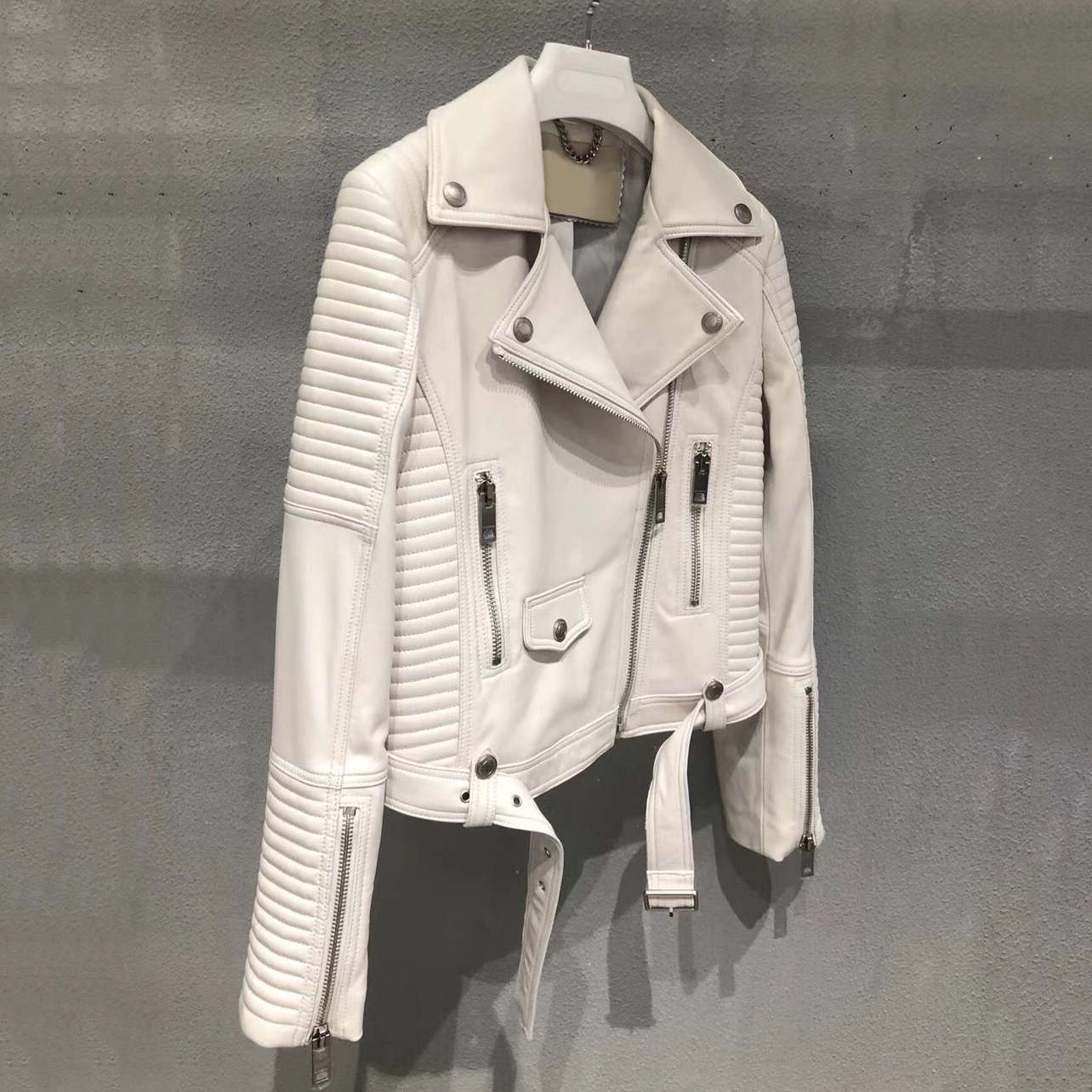New Genuine Leather Jacket Women Black Fashion Slim Motorcycle Biker Real Sheepskin Leather Short Coats Belt Female 201030