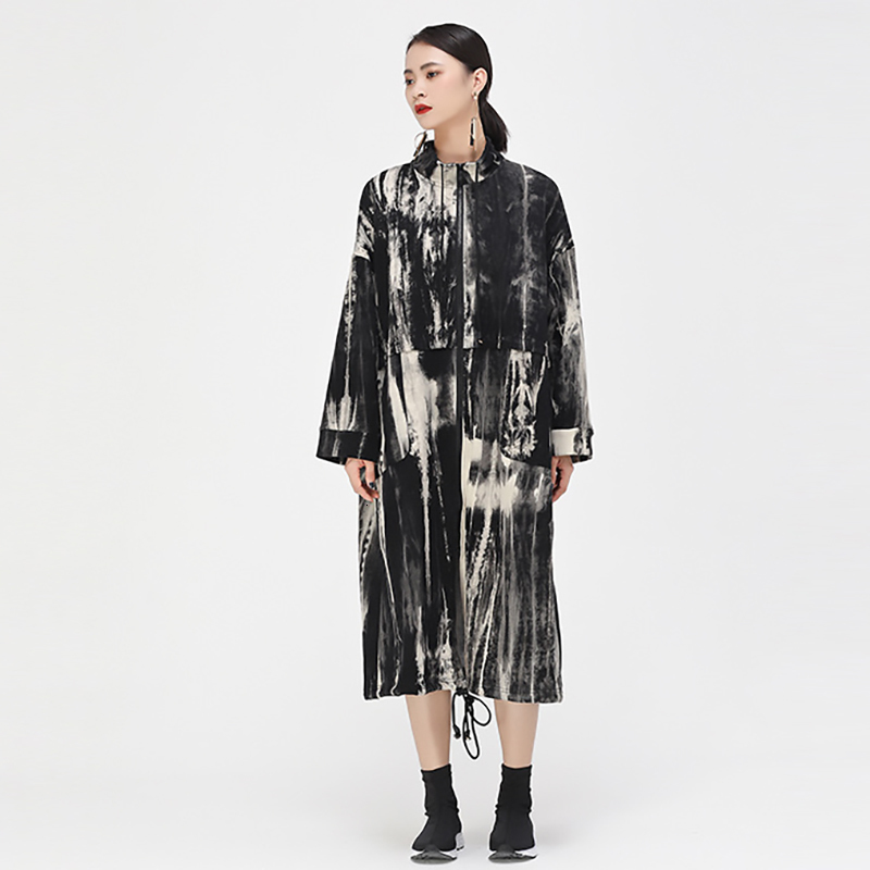 EAM Women Khaki Pattern Printed Big Size Long Trench New Stand Collar Long Sleeve Loose Windbreaker Fashion Spring 1D937 201111