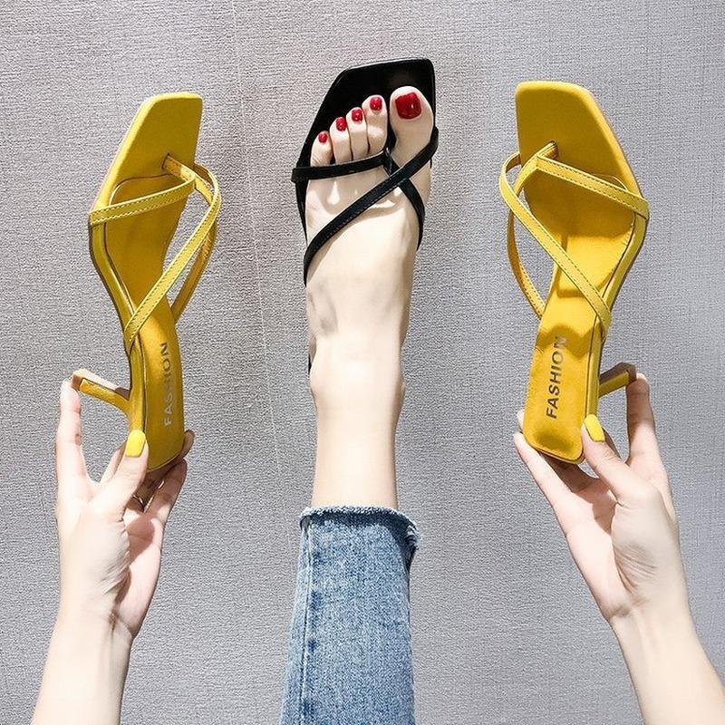 Summer Women Sandals Narrow Band Vintage Square Toe High Heels Buckle Strap High Heel Sandals Women V-neck Designer Shoes, Black
Summer Women Sandals Narrow Band Vintage Square Toe High Heels Buckle Strap High Heel Sandals Women V-neck Designer Shoes, Black
