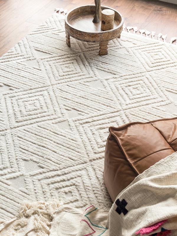 Morocco Hand Woven Kilim Living Room Carpet Geometric Turkey Bedroom Carpet Home Coffee Table Area Rug Floor Mat Nordic1
Morocco Hand Woven Kilim Living Room Carpet Geometric Turkey Bedroom Carpet Home Coffee Table Area Rug Floor Mat Nordic1