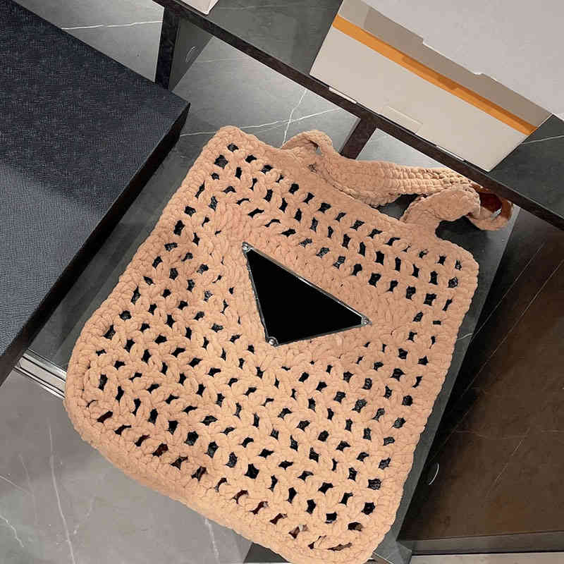 Womens Designer Plait Shopping Tote Bags High Quality Large Capacity Lady Elegant Travel Street Top Handle Luxurys Crochet Outdoor Sacoche Shoulder bag, Beige
Womens Designer Plait Shopping Tote Bags High Quality Large Capacity Lady Elegant Travel Street Top Handle Luxurys Crochet Outdoor Sacoche Shoulder bag, Beige