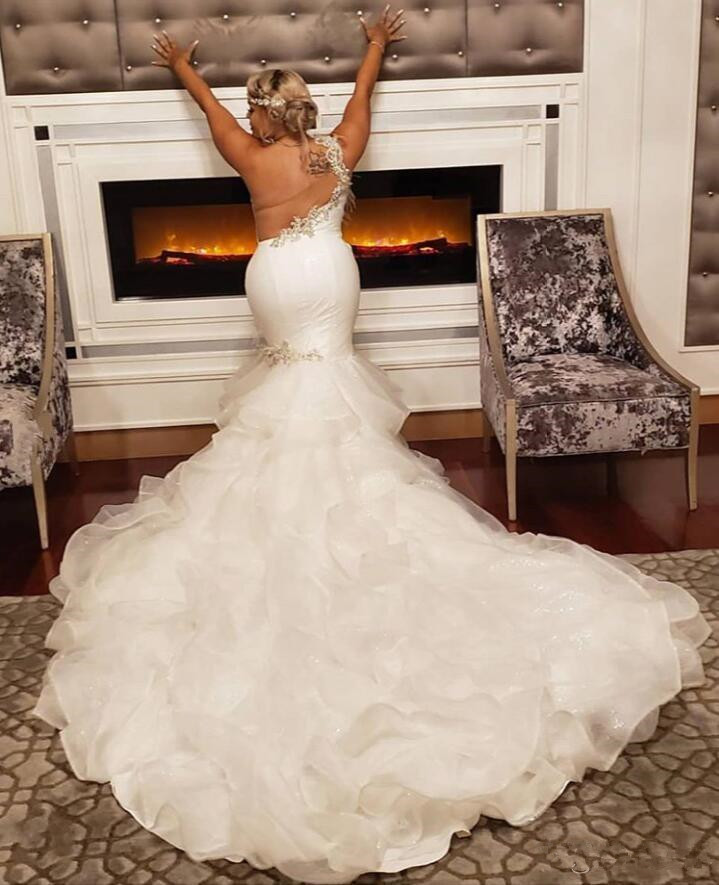 Shoulder Feather One Plus Size Wedding Dress Sparkly Crystals Beads Mermaid Ruffles Long Trail Bridal Gowns Customize 322
