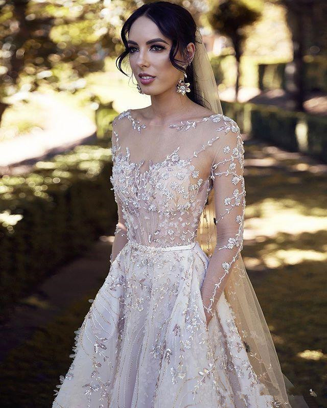 Beading Elegant Long Sleeves Wedding Dresses Sheer Bateau Neck A E Sequined Bridal Gowns Plus Size Sweep Train Tulle Robe De Mari E