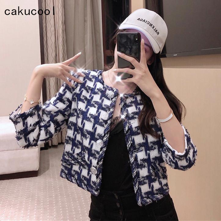 Cakucool Women Autumn Woolen Knit Short Jacket Long Sleeve Slim Plaids Shiny Lurex Office Korean Sweet Cardigan Overcoat Female, Blue
Cakucool Women Autumn Woolen Knit Short Jacket Long Sleeve Slim Plaids Shiny Lurex Office Korean Sweet Cardigan Overcoat Female, Blue