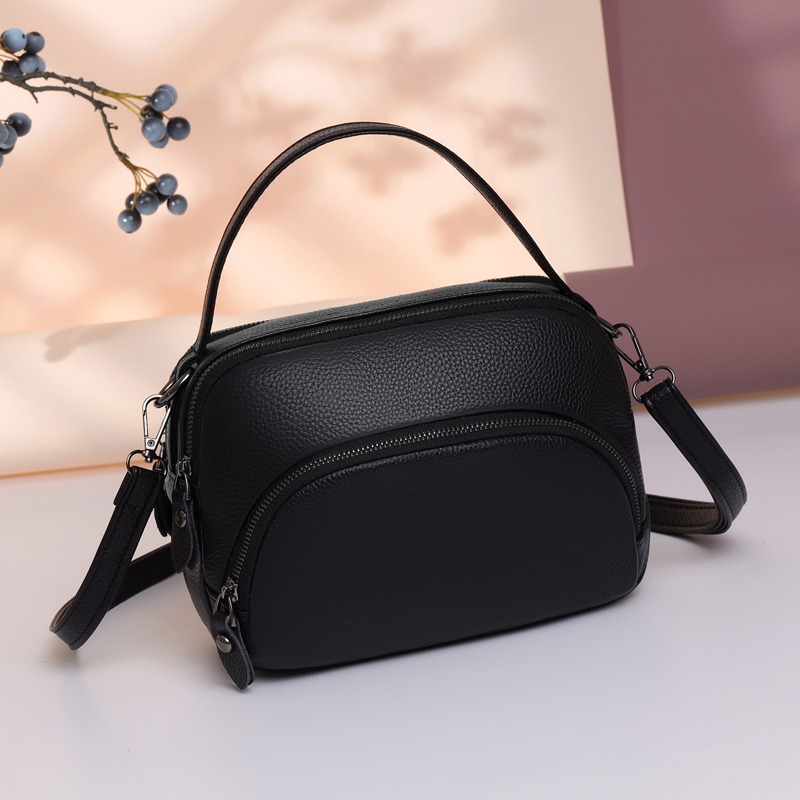 100% cowhide casual women's shoulder Crossbody bag female handbag Black bolsa feminina girl bag 2020 The New Women Messenger bag
100% cowhide casual women's shoulder Crossbody bag female handbag Black bolsa feminina girl bag 2020 The New Women Messenger bag