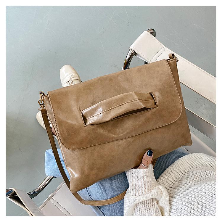 Latest Simple Fashion Lady With A Bag 2021 Autumn/winter New Trend Women's Bag Single-shoulder Cross-body Envelope, Black
Latest Simple Fashion Lady With A Bag 2021 Autumn/winter New Trend Women's Bag Single-shoulder Cross-body Envelope, Black