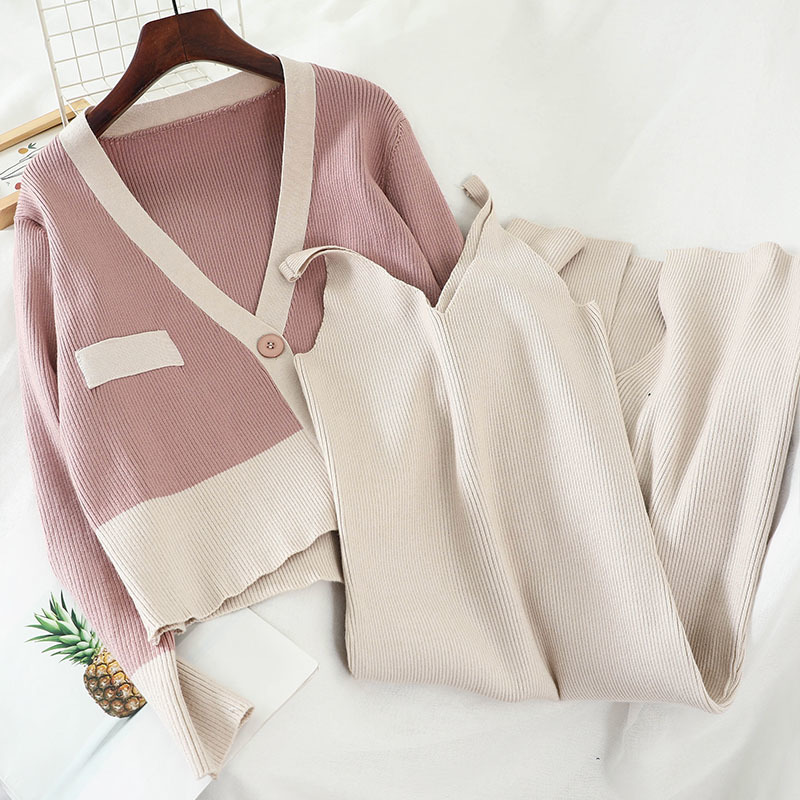 2021 New Korean autumn and winter simple color matching short knit sweater halter split two-piece suit AJCV, Pink
2021 New Korean autumn and winter simple color matching short knit sweater halter split two-piece suit AJCV, Pink