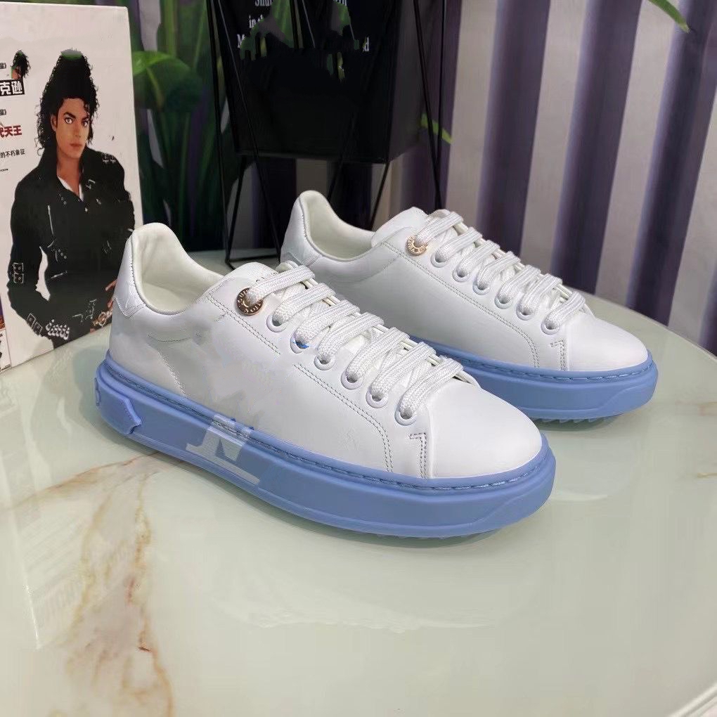 2022 top brand designer classic embossed fashion women's small white shoes ladies casual sneakers Genuine Leather kjaqa0003
2022 top brand designer classic embossed fashion women's small white shoes ladies casual sneakers Genuine Leather kjaqa0003