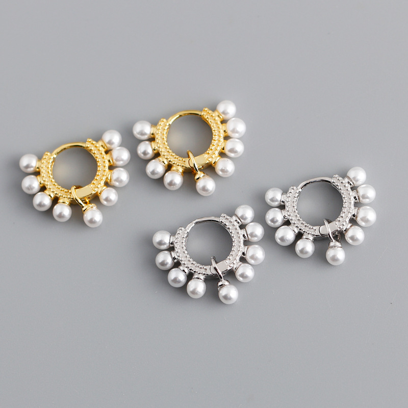 European and American Pearl Circle Shape Personality S925 Sterling Silver Stud Earrings Fashion Gold Silver Earrings
European and American Pearl Circle Shape Personality S925 Sterling Silver Stud Earrings Fashion Gold Silver Earrings