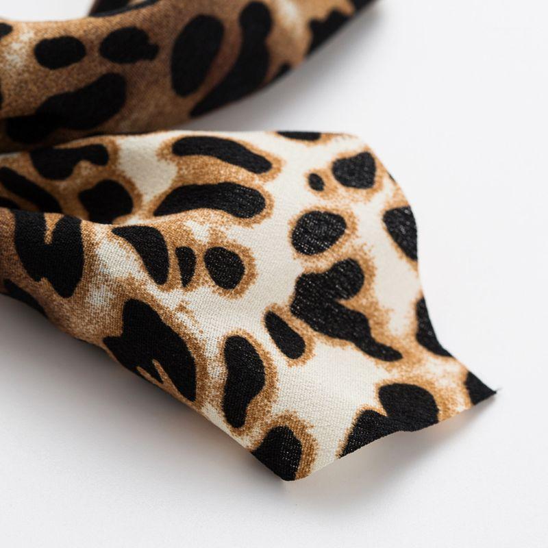 Fashion Fashion Leopard Print Collar Scarf Shirt Fake Collar Tie Vintage Detachable False Lapel Blouse Top Women1
Fashion Fashion Leopard Print Collar Scarf Shirt Fake Collar Tie Vintage Detachable False Lapel Blouse Top Women1