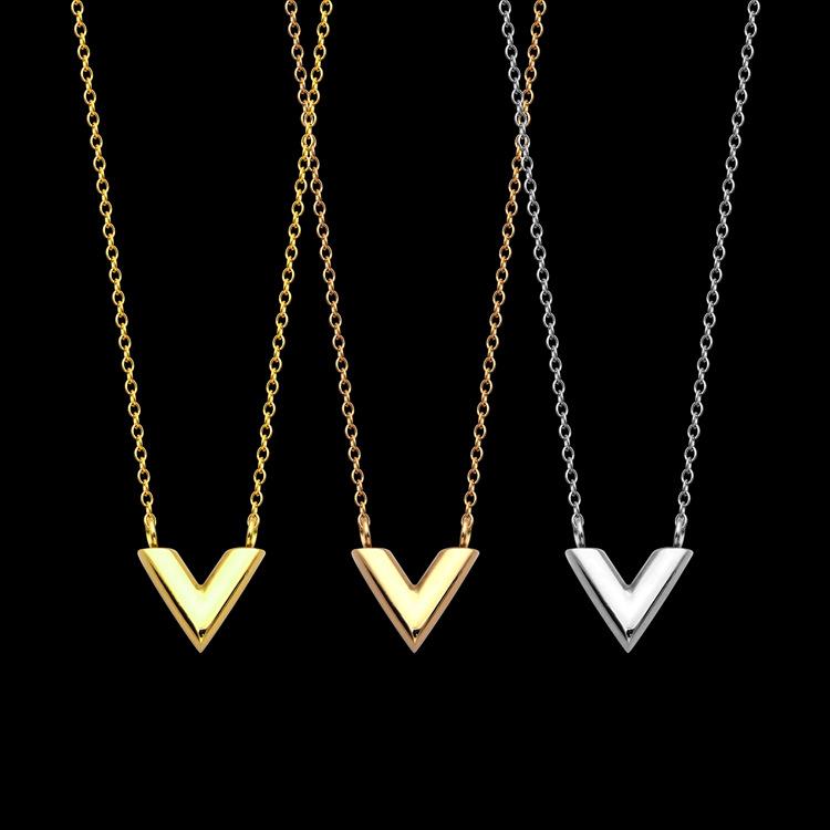 316L Titanium Steel V Letter Double Pendant Necklace clover Necklace Jewelry for Holiday Gifts
316L Titanium Steel V Letter Double Pendant Necklace clover Necklace Jewelry for Holiday Gifts