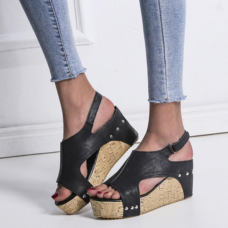 Summer New Vintage Wedges Peep Toe Sandals Women Hook&Loop Hollow Out Sandals Ladies Soft Rivet Casual Big Size 43, Black
Summer New Vintage Wedges Peep Toe Sandals Women Hook&Loop Hollow Out Sandals Ladies Soft Rivet Casual Big Size 43, Black