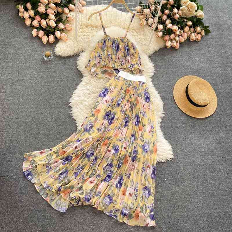 singreiny women summer bohemian chiffon pleated floral beach set sleeveless short strap high waist skirt two piece set, Gray
singreiny women summer bohemian chiffon pleated floral beach set sleeveless short strap high waist skirt two piece set, Gray