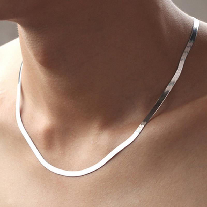 Chains 2021 Lock Jewelry Couple Unisex Short Clavicle Blade Chain Flat Snake Bone Necklace
Chains 2021 Lock Jewelry Couple Unisex Short Clavicle Blade Chain Flat Snake Bone Necklace