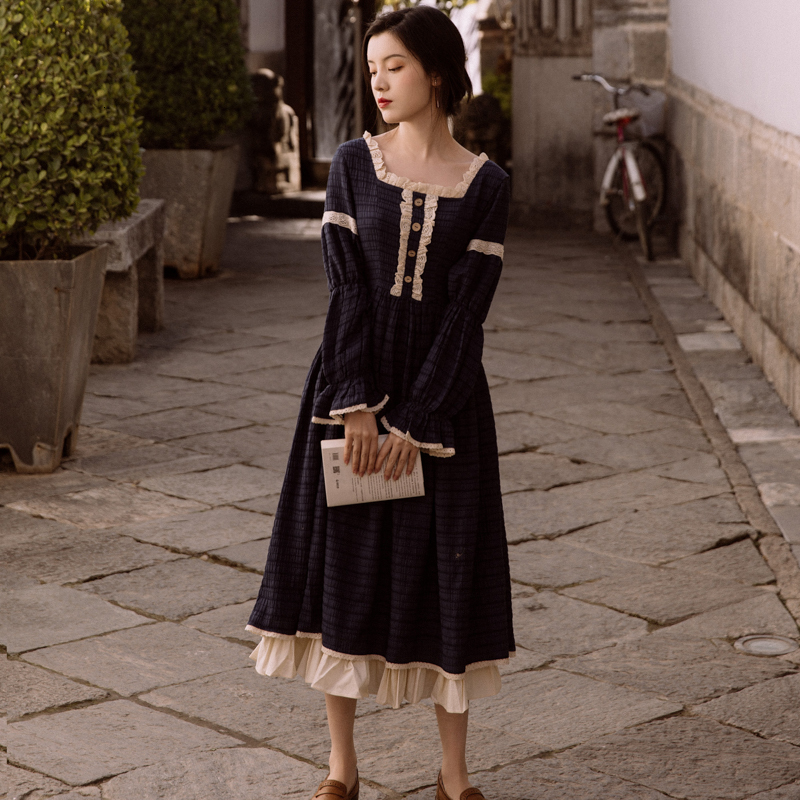 2021 Female Square Turtleneck Long Cotton Jacquard Mid-calf Trim and Enlargement Prairie Chic Dress Soll, Blue
2021 Female Square Turtleneck Long Cotton Jacquard Mid-calf Trim and Enlargement Prairie Chic Dress Soll, Blue