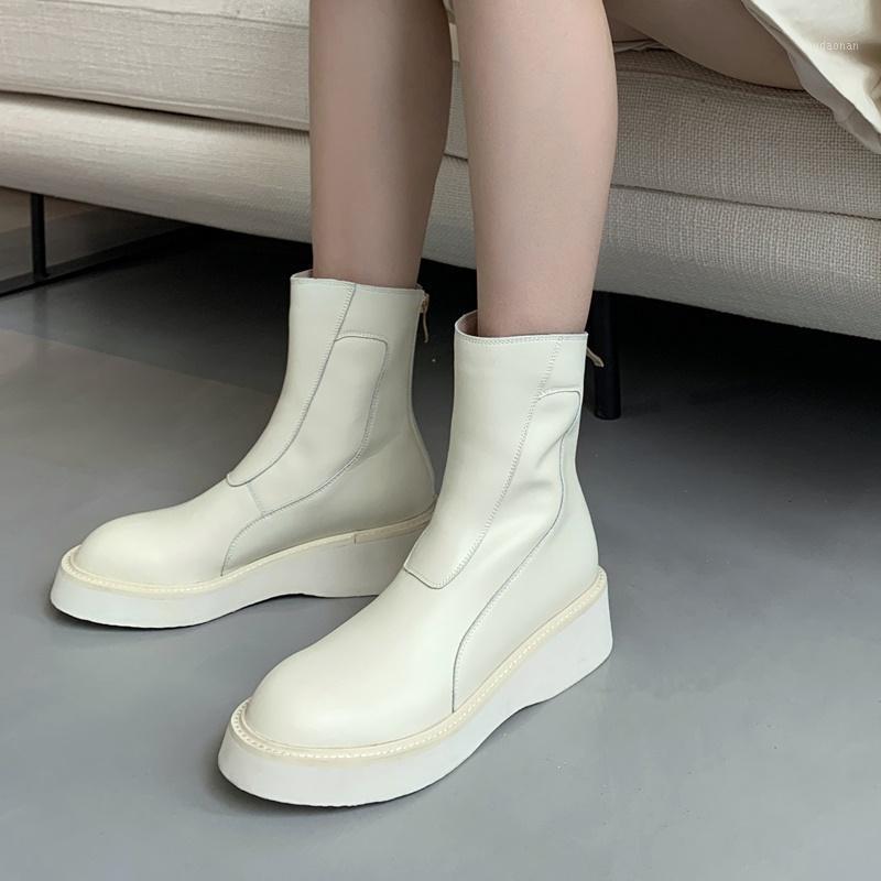Ins Women Winter New Fashion Whole Skin Thick Bottom Short Boots Casual Warm Boots Basic Zipper Black White Size 33-401
Ins Women Winter New Fashion Whole Skin Thick Bottom Short Boots Casual Warm Boots Basic Zipper Black White Size 33-401