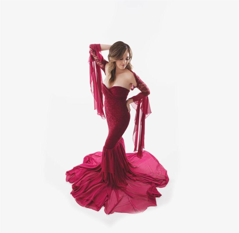 Lace stitching snow long sleeve coat with strapless trailing a pregnant woman pregnant women take pictures with the dress, As pic
Lace stitching snow long sleeve coat with strapless trailing a pregnant woman pregnant women take pictures with the dress, As pic
