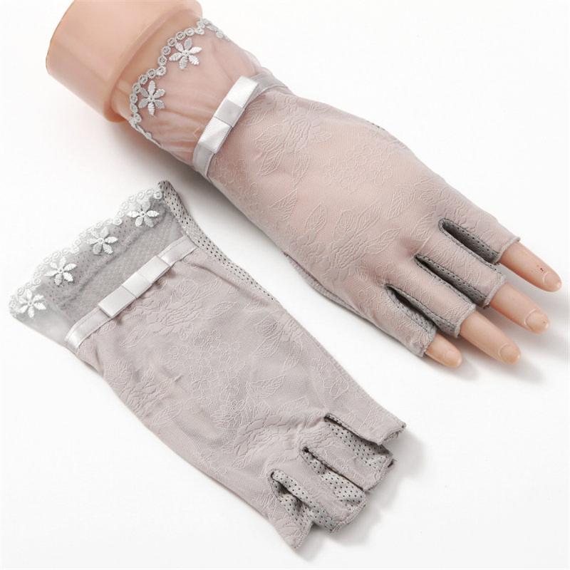 Summer Sunscreen Ladies Thin Half Finger Gloves Five Fingers Silk Driving Slip Fingerless Fingerless Lace 3-TBFS05
Summer Sunscreen Ladies Thin Half Finger Gloves Five Fingers Silk Driving Slip Fingerless Fingerless Lace 3-TBFS05
