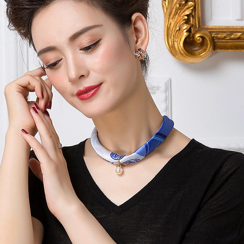 Luxury Chokers necklaces statement jewelry necklace Scarf for women silk smooth pearls scarves pendant necklace jewelry
Luxury Chokers necklaces statement jewelry necklace Scarf for women silk smooth pearls scarves pendant necklace jewelry