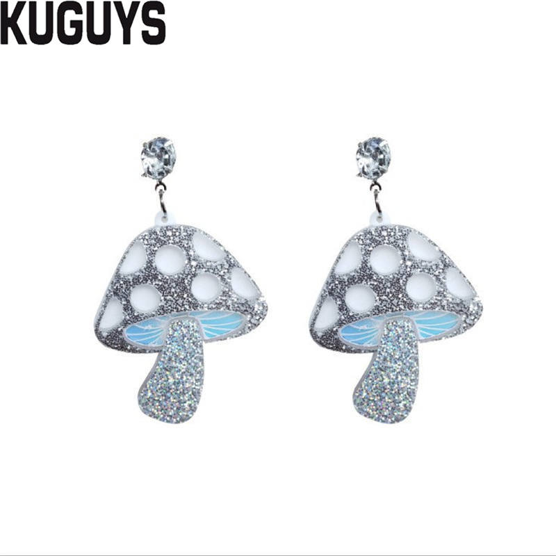 New fashion jewelry flash Mushroom earrings are a gift of Fashion accessories for women with acrylic food drop earrings
New fashion jewelry flash Mushroom earrings are a gift of Fashion accessories for women with acrylic food drop earrings